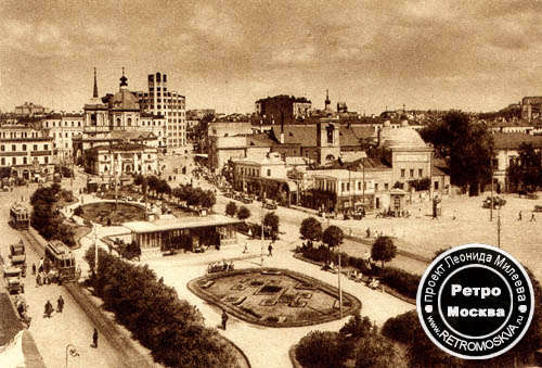 Арбатская пл.