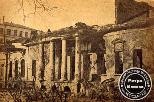 Лужниковский пер.